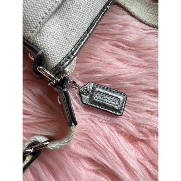 Limited Edition Coach Starfish Crossbody - Picture 6 of 11